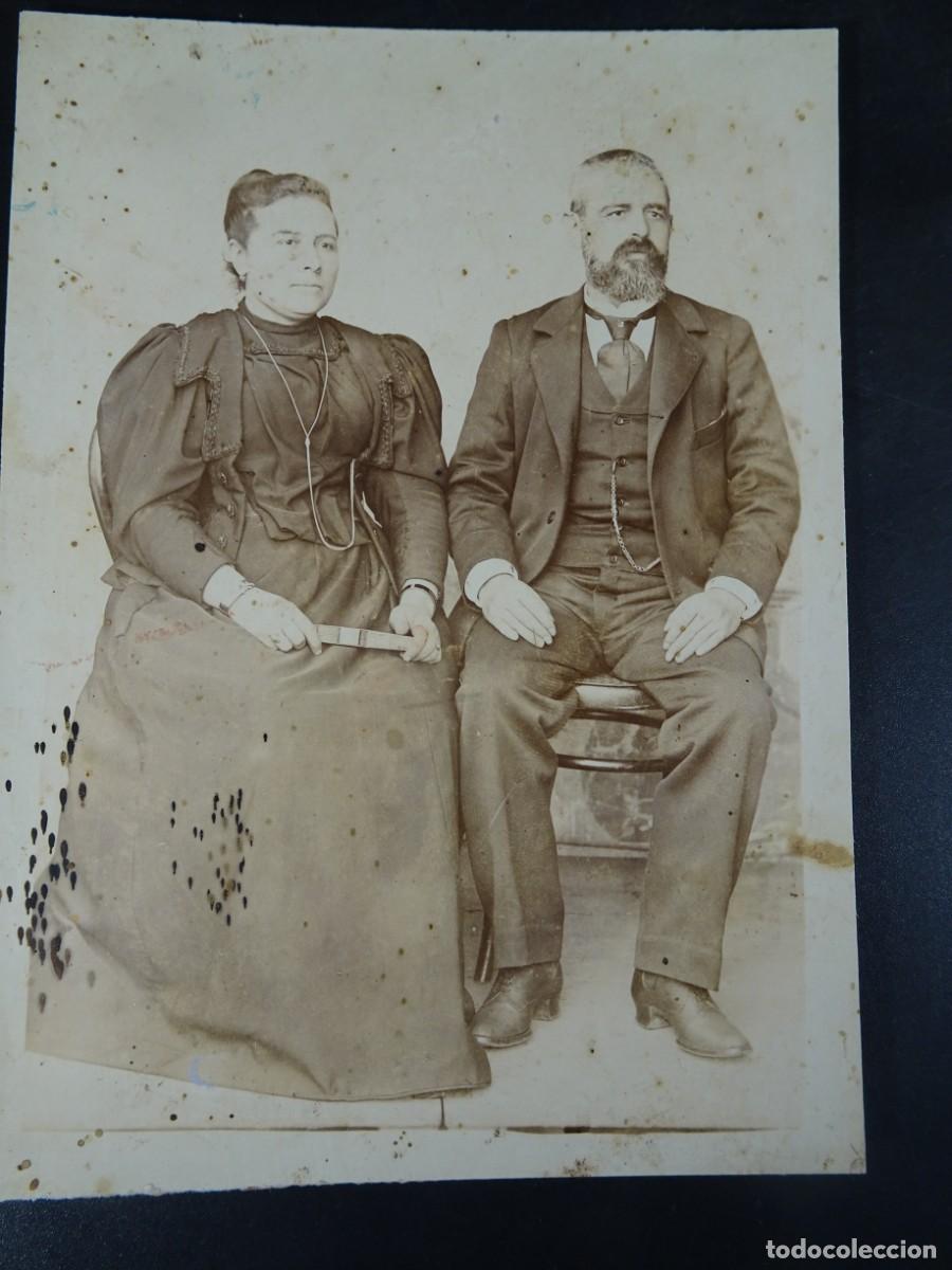 Fotografia antica: ANTIGUA FOTOGRAF&Iacute;A DE ESTUDIO, PAREJA POSANDO, ALB&Uacute;MINA, VER FOTOS