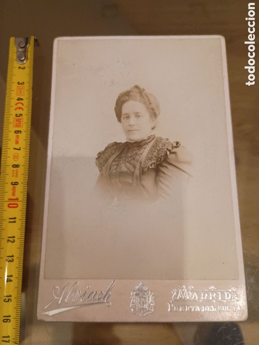 Fotografia antiga: CA Retrato de se&ntilde;ora. Alviach fotograf&iacute;a. Puerta del Sol 14, Madrid