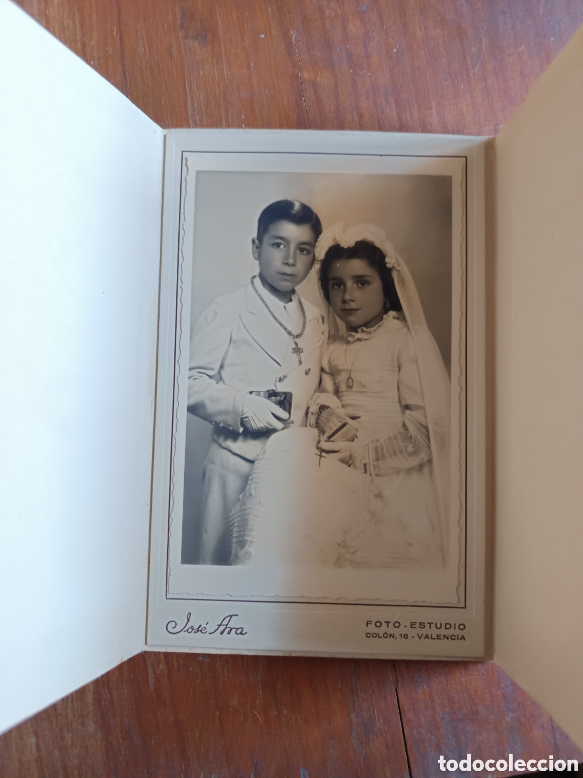 Fotografia antica: Fotograf&iacute;a Jos&eacute; Ara Valencia ni&ntilde;os comunion