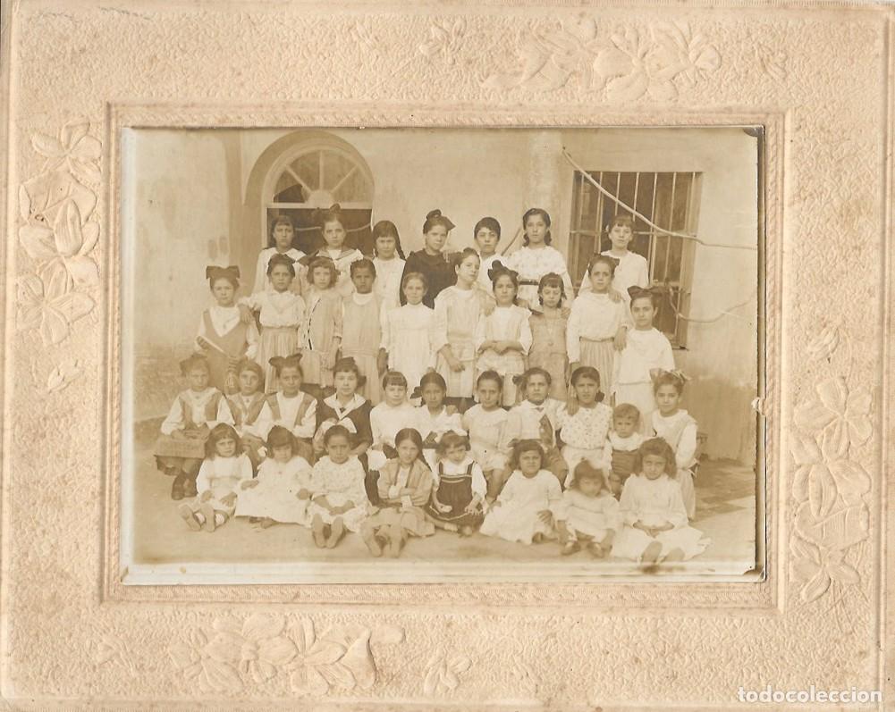 Fotografia antica: GRUPO DE PROMOCION DE NI&Ntilde;AS ESCOLARES SIN IDENTIFICAR. SOBRE EL A&Ntilde;O 1915 - ALBUMINA-4213