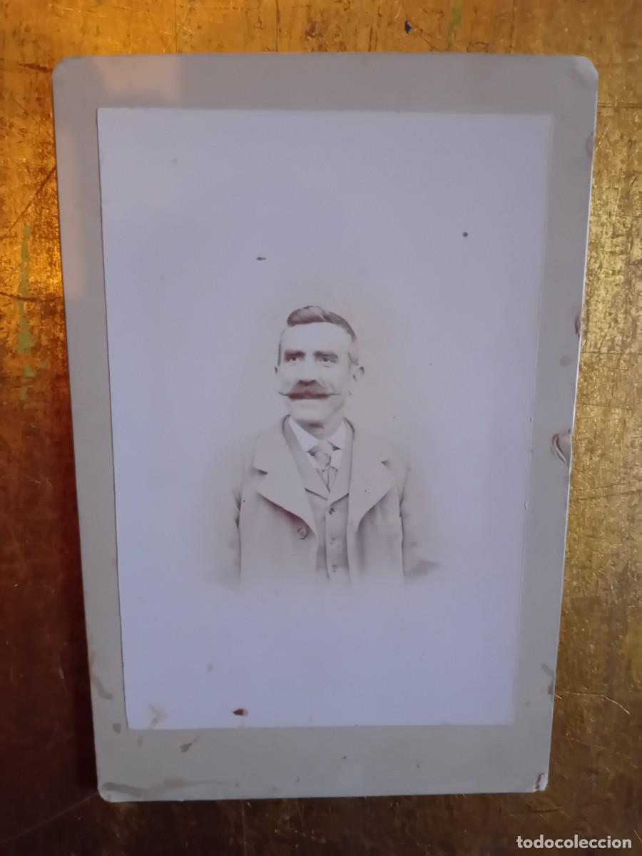Fotografia antiga: Busto de hombre d&eacute;cada de los 10