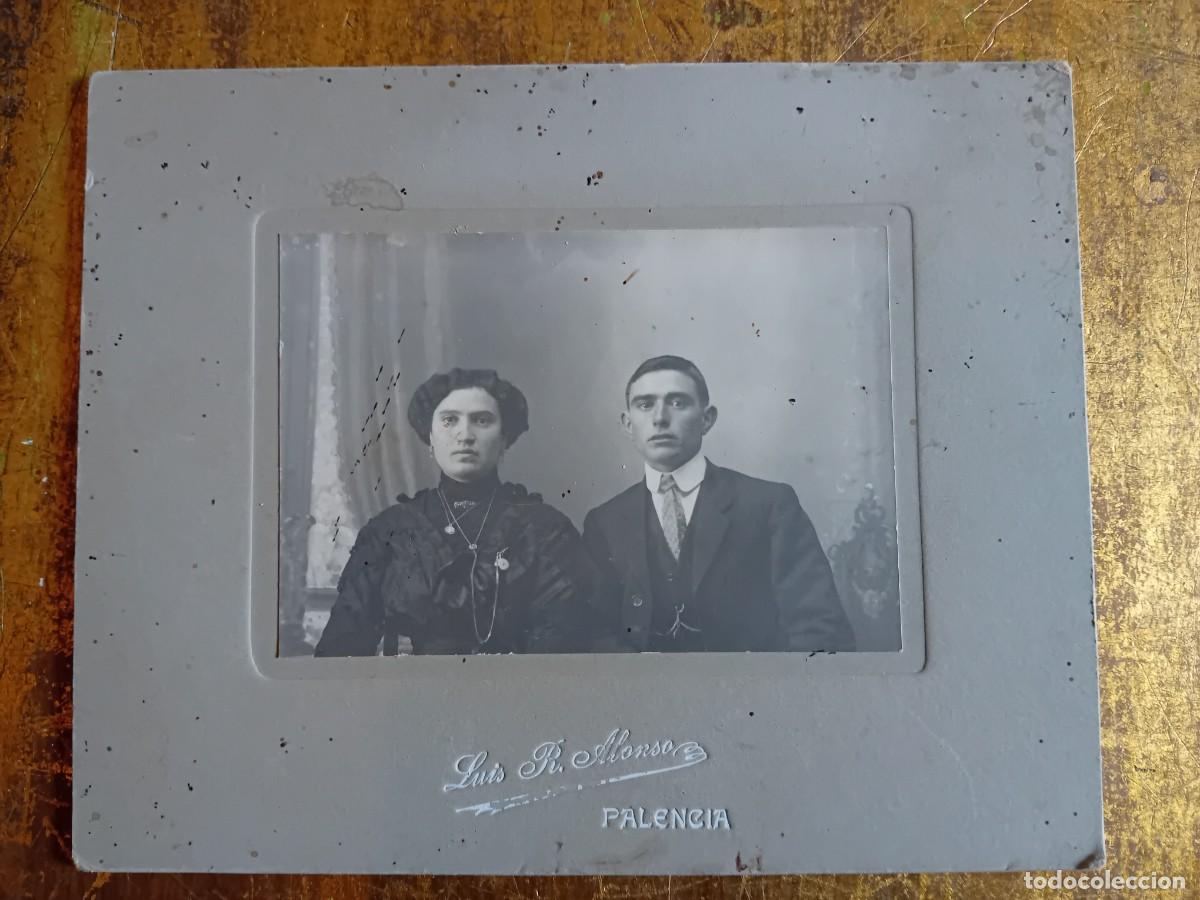 Alte Fotografie: Pareja con vestido de bodas negro fot&oacute;grafo Luis R. Alonso Palencia Burgos d&eacute;cada de los 10.