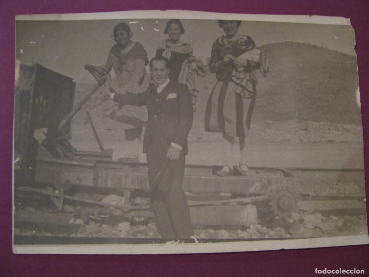 Fotografia antica: ANTIGUA FOTO. SIN IDENTIFICAR EL LUGAR Y EL A&Ntilde;O. 13X9 CM