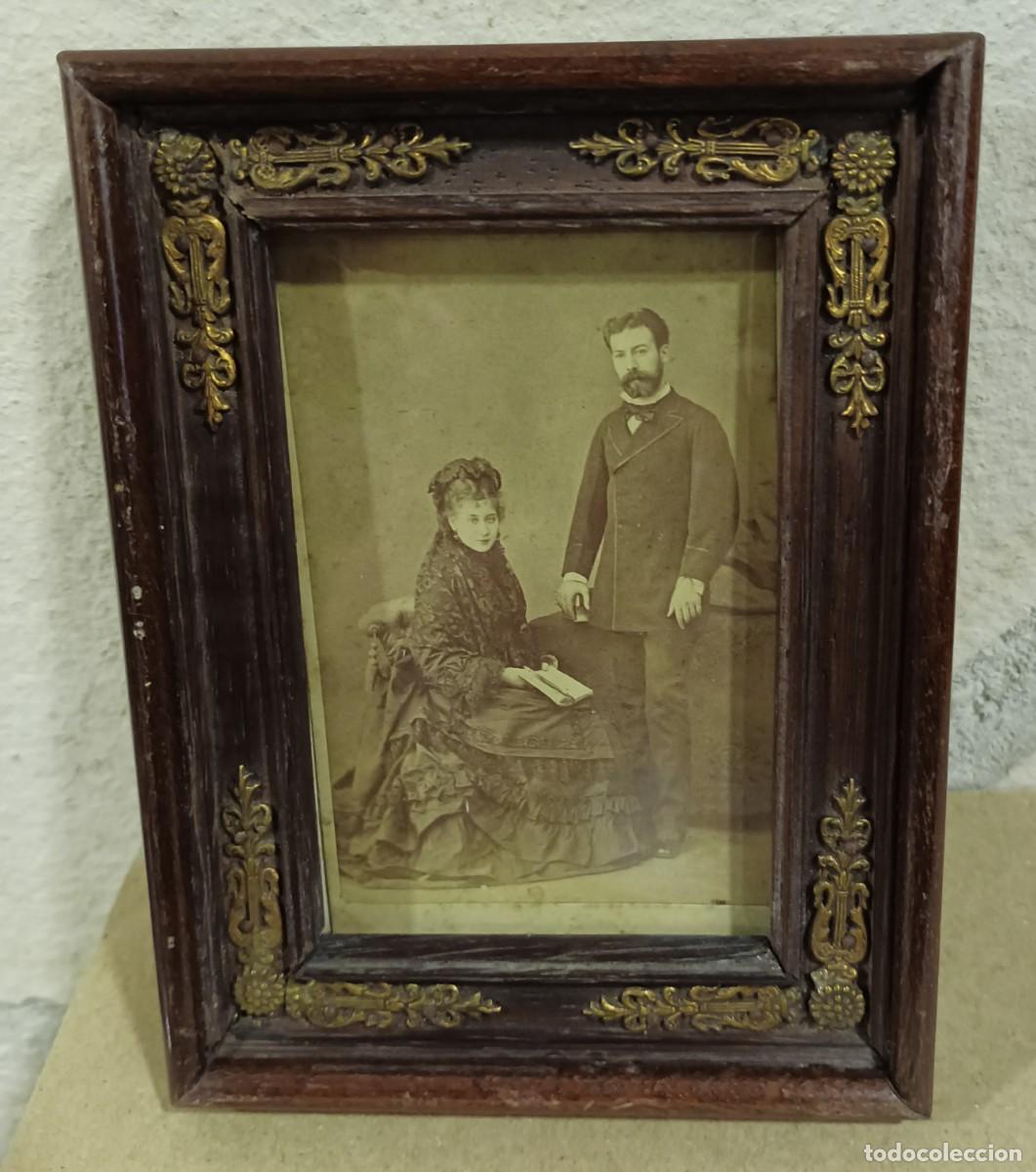 Fotograf&iacute;a antigua: MARCO CON FOTOGRAFIA PARISIENSE SIGLO XIX DEBAS HERMANOS. MADRID CALLE DEL PRINCIPE 22