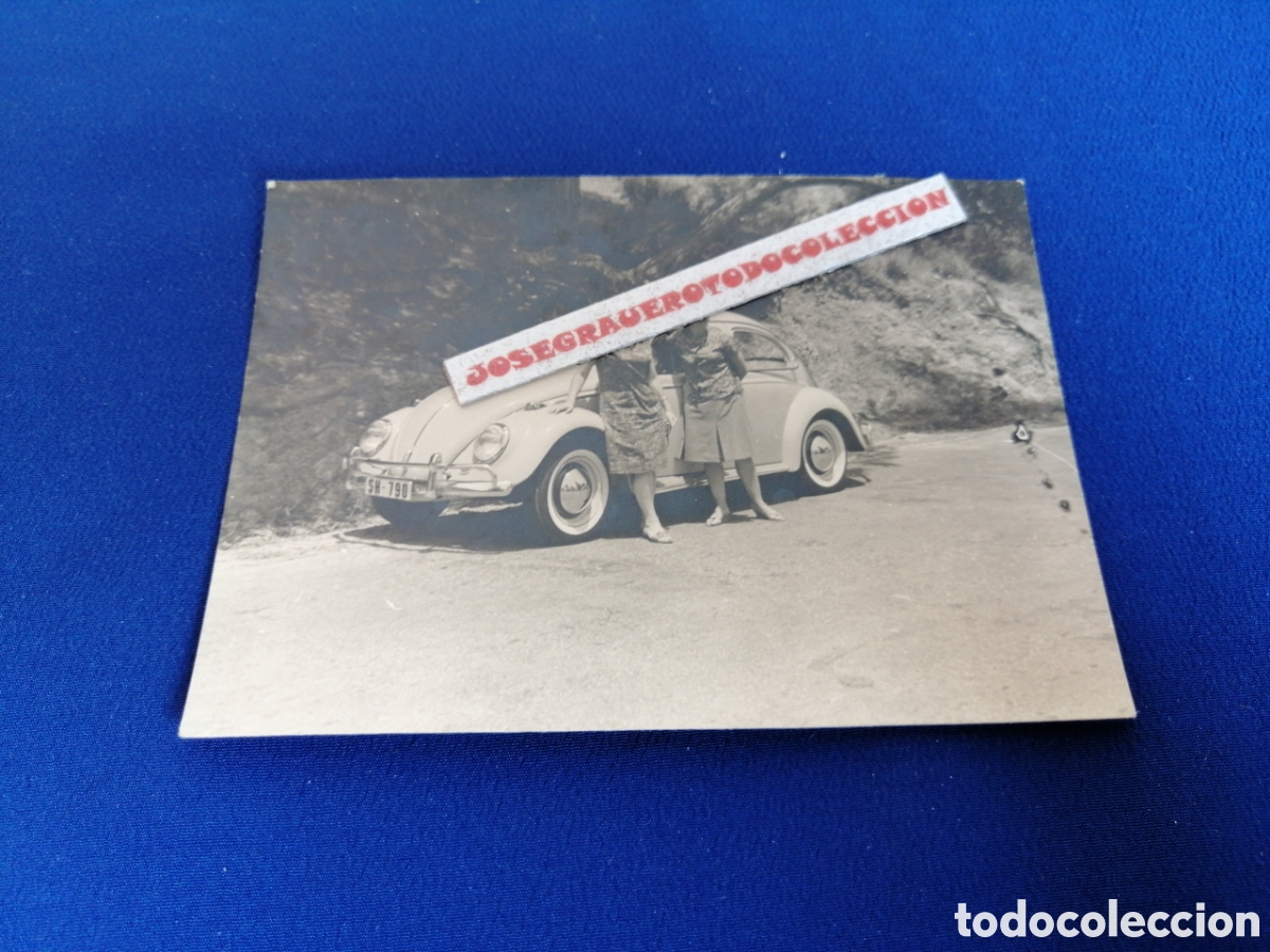 Fotografia antiga: WOLSWGEN ESCARABAJO MODELOS POSANDO FOTO ANTIGUA SIGLO PASADO SELLO GARC&Iacute;A CORTES-WOLFSWGEN BEETLE