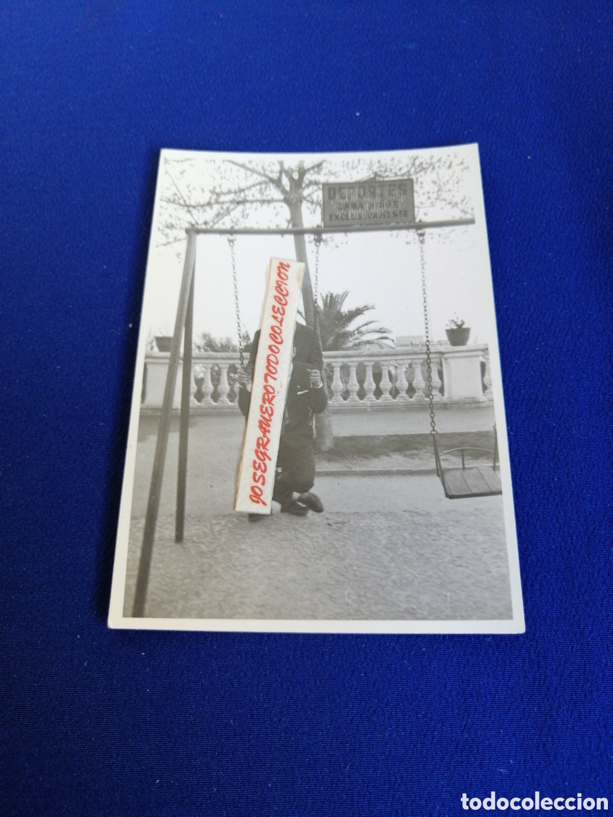 Fotografia antiga: BARCELONA 1962 MODELOS COLUMPIOS - CARTEL DEPORTES PARA NI&Ntilde;OS EXCLUSIVAMENTE FOTOGRAF&Iacute;A ANTIGUA