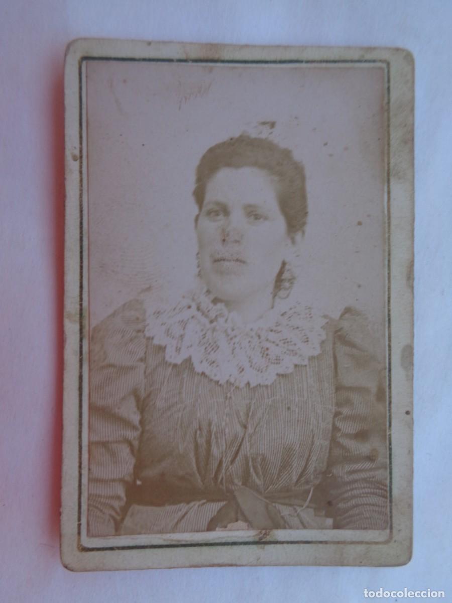 Fotografia antica: PEQUE&Ntilde;A ALBUMINA DE SE&Ntilde;ORITA DEL SIGLO XIX