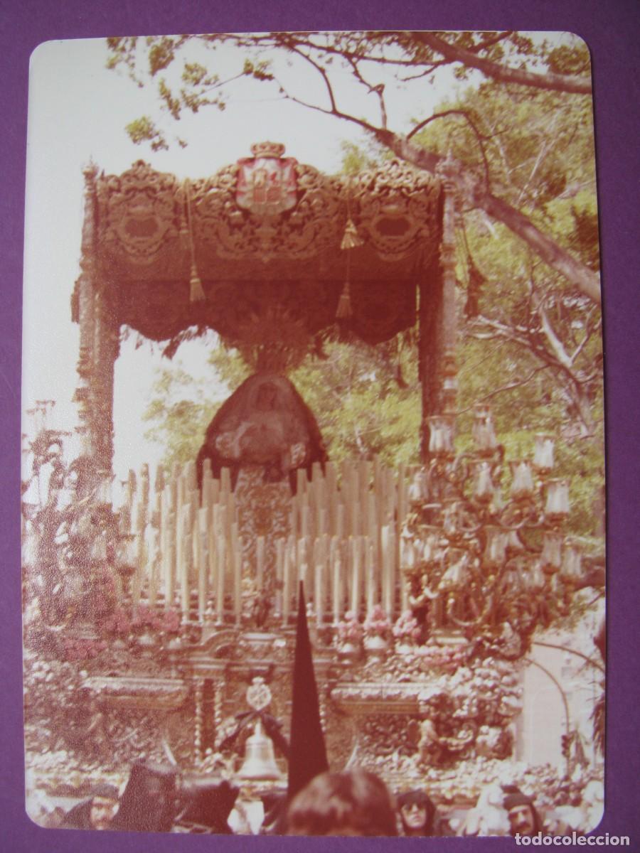 Fotografia antiga: FOTO DE SEMANA SANTA DE MALAGA. 1982. 12,5X9 CM