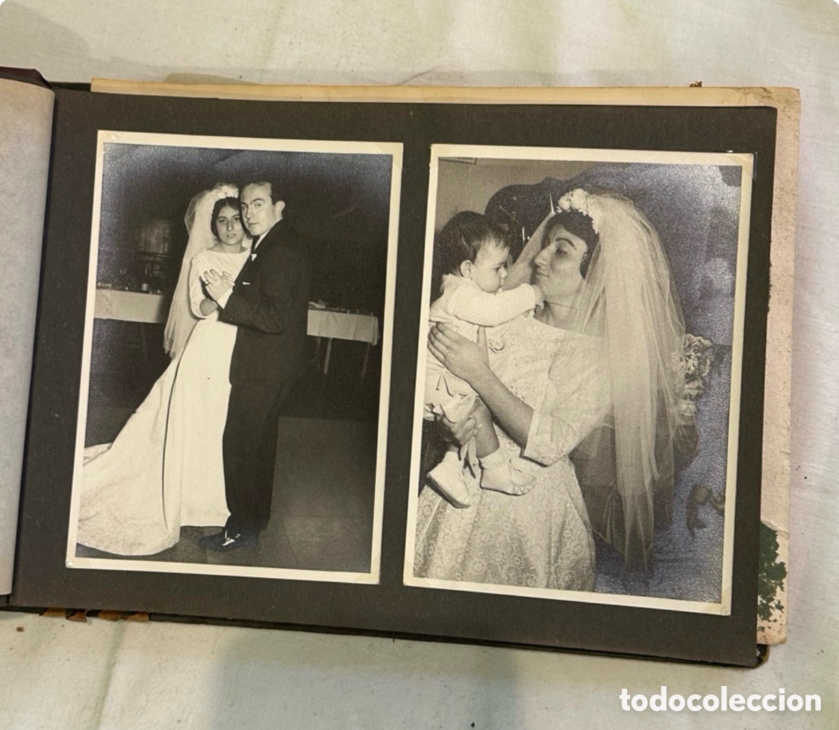 Fotograf&iacute;a antigua: &aacute;lbum de fotos antiguo en blanco y negro originales