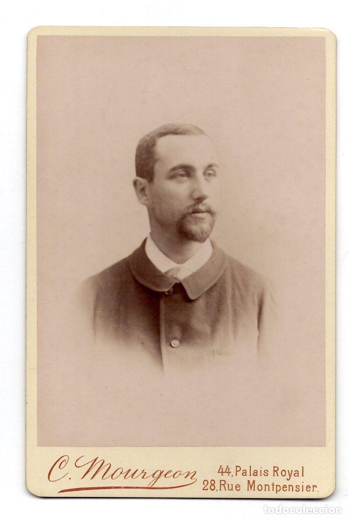 Fotograf&iacute;a antigua: RETRATO DE ESTUDIO MASCULINO. C. MOURGEON, PARIS. SIGLO XIX