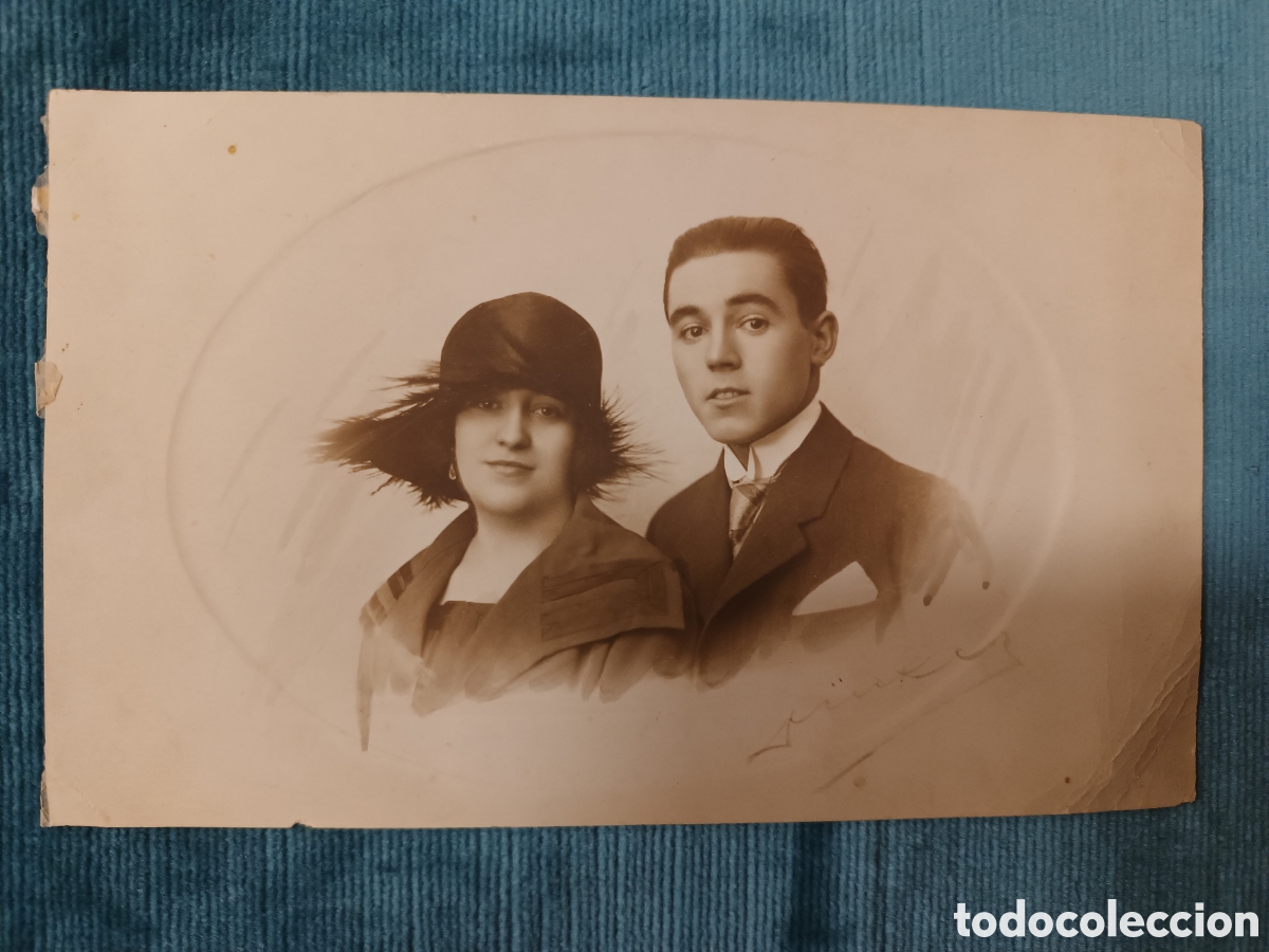 Fotograf&iacute;a antigua: Juan y Luz. Navidad 1924