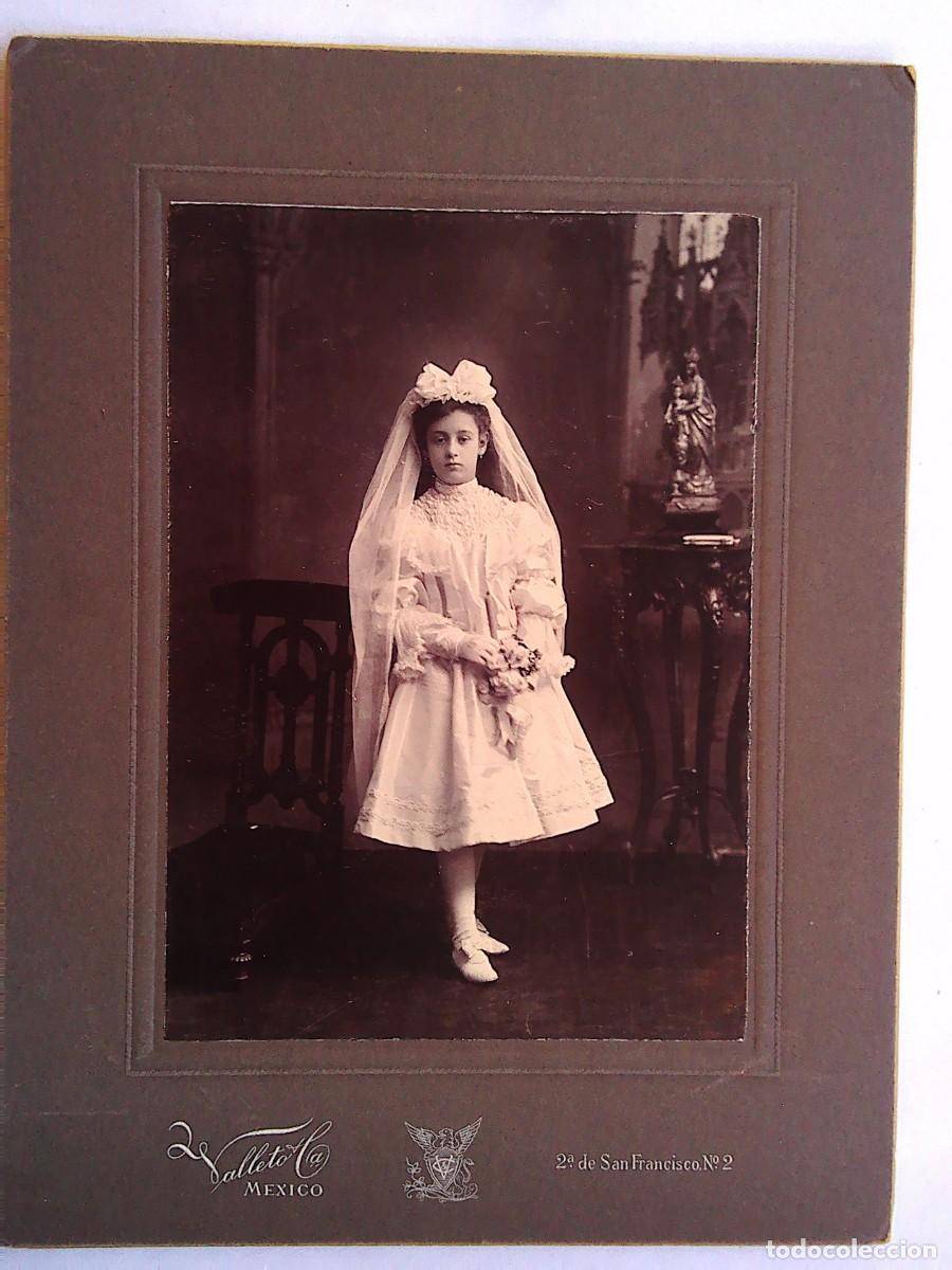 Alte Fotografie: PRECIOSA FOTO DE ESTUDIO DE NI&Ntilde;A MEXICANA DE PRIMERA COMUNION, 1905. DE VALLETO Y CIA , MEXICO