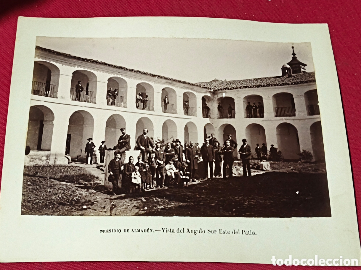 Fotograf&iacute;a antigua: Muy antigua foto presidio de Almad&eacute;n vista del &aacute;ngulo sur este patio foto Nicanor Ca&ntilde;as Tomelloso