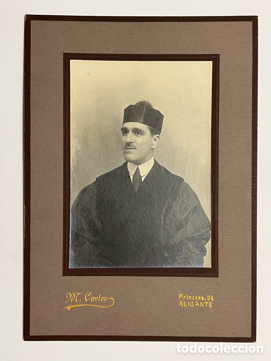 Fotograf&iacute;a antigua: JUSTO ULIZARNA.. Retrato de un joven letrado . Fotograf&iacute;a M. Cantos (h.1900?)