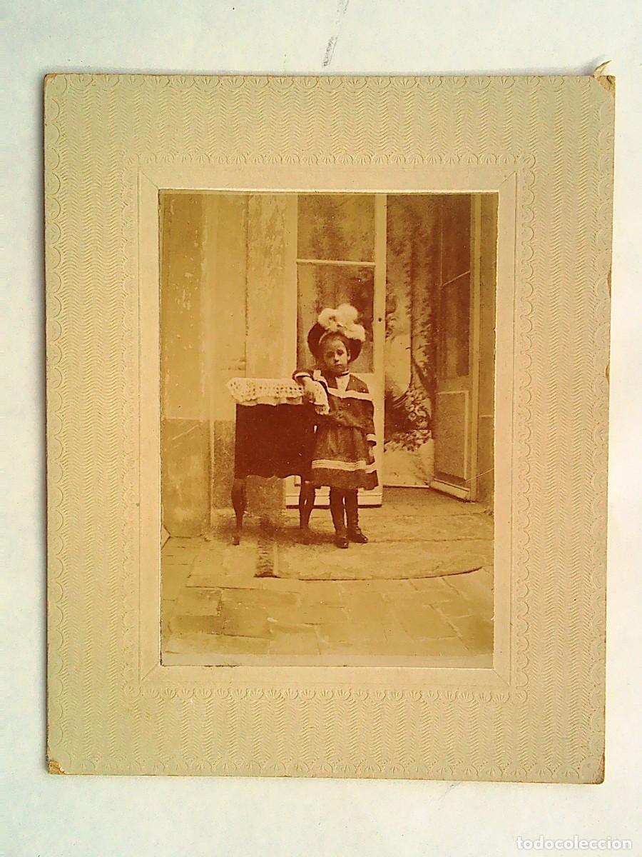 Fotograf&iacute;a antigua: PRECIOSA FOTO DE ESTUDIO DE NI&Ntilde;A , 1900 . DE FOTOGRAFIA ARTISTICA COBOS HNOS, MEXICO