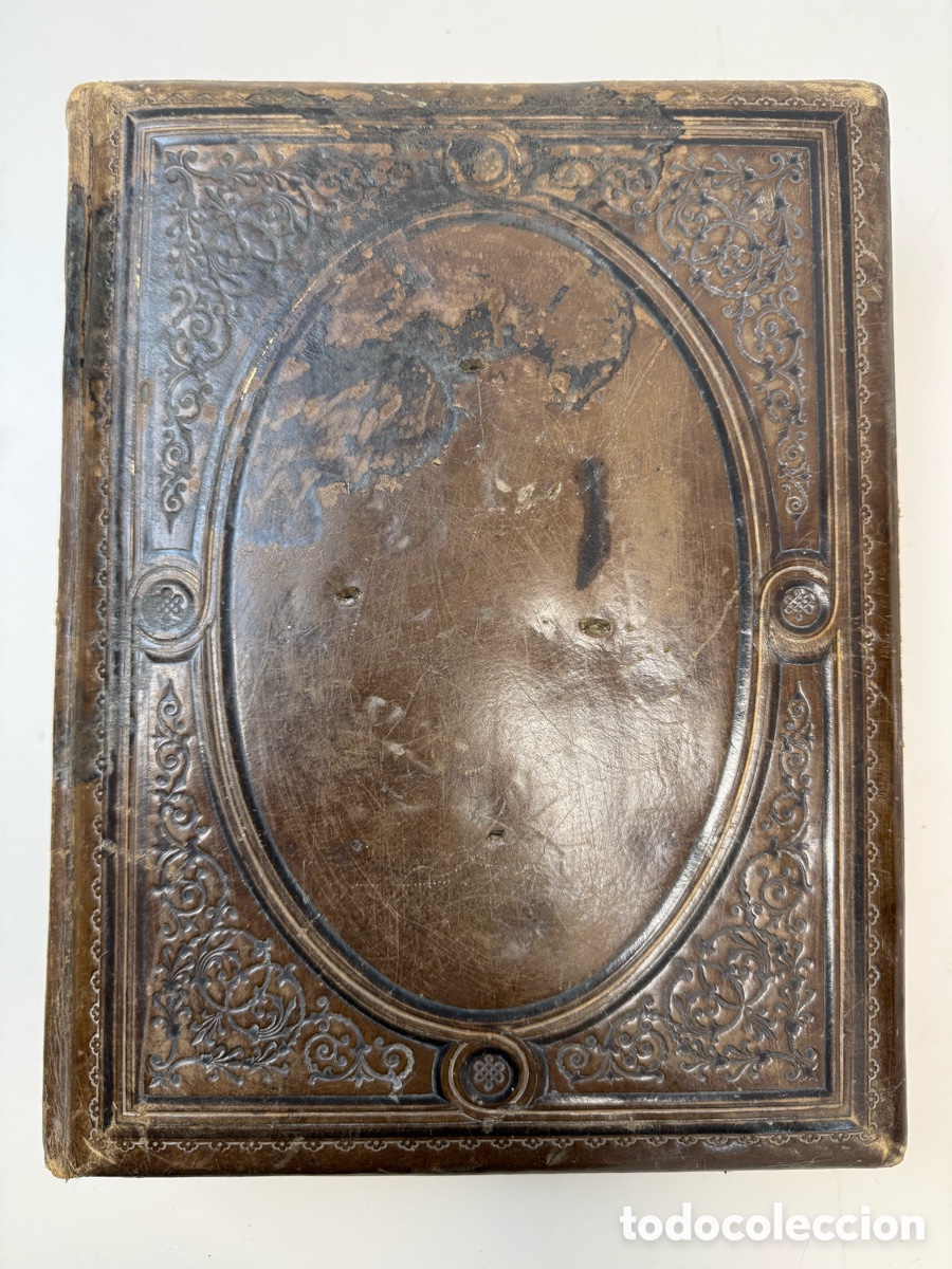 Fotograf&iacute;a antigua: Album para fotograf&iacute;as en cuero repujado. Siglo XIX-XX