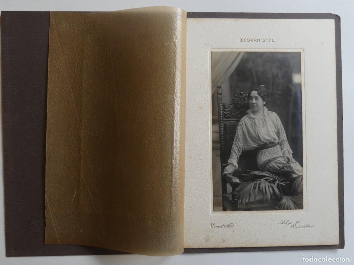 Fotograf&iacute;a antigua: ANTIGUA FOTO DE UNA SE&Ntilde;ORA DE EPOCA MODERNISTA 1900. ERNEST BARCELONA( PAGO POR BIZUM )