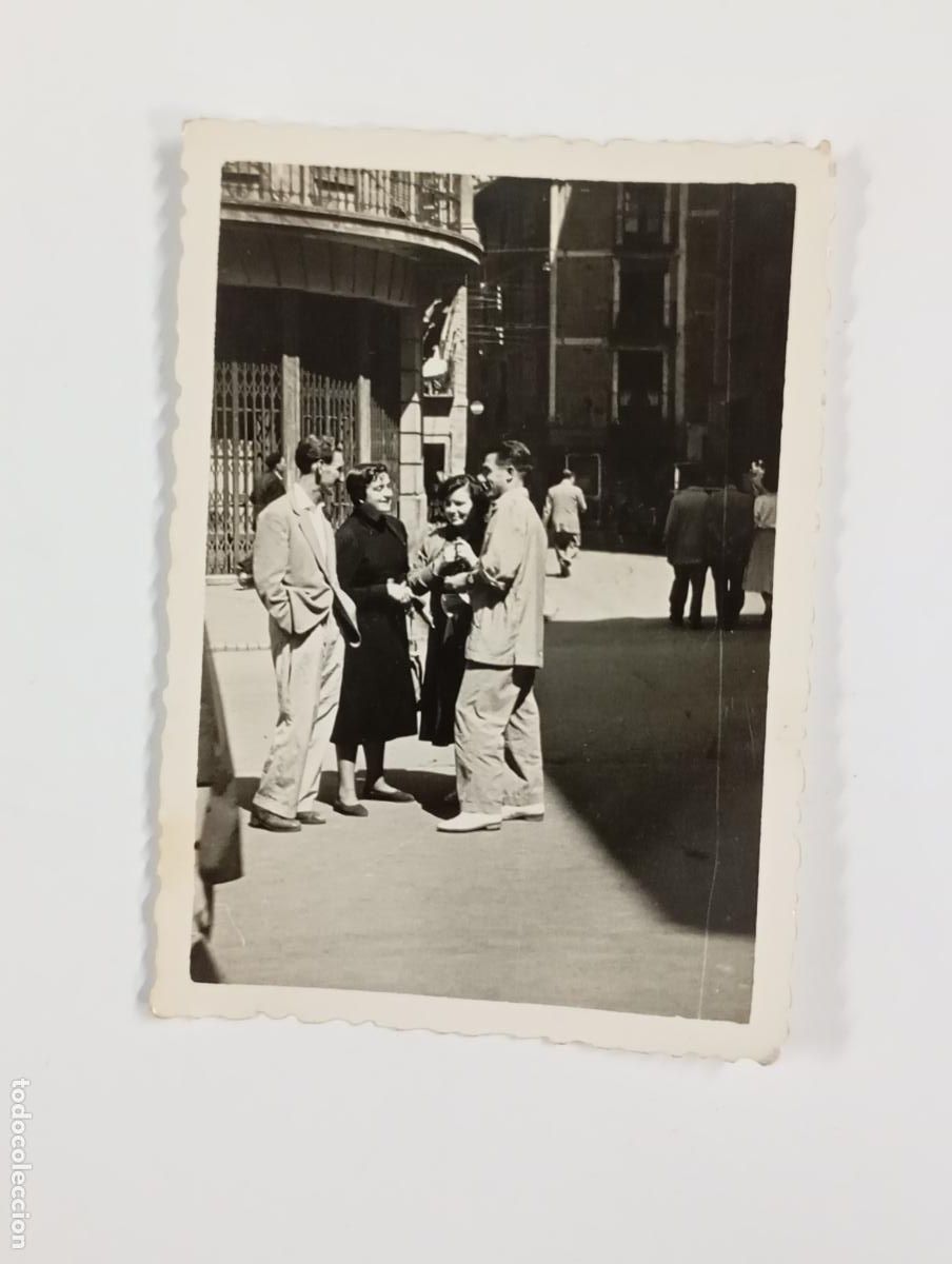 Fotograf&iacute;a antigua: ANTIGUA FOTOGRAF&Iacute;A PERSONAS EN LA CIUDAD. TDKP26Z2