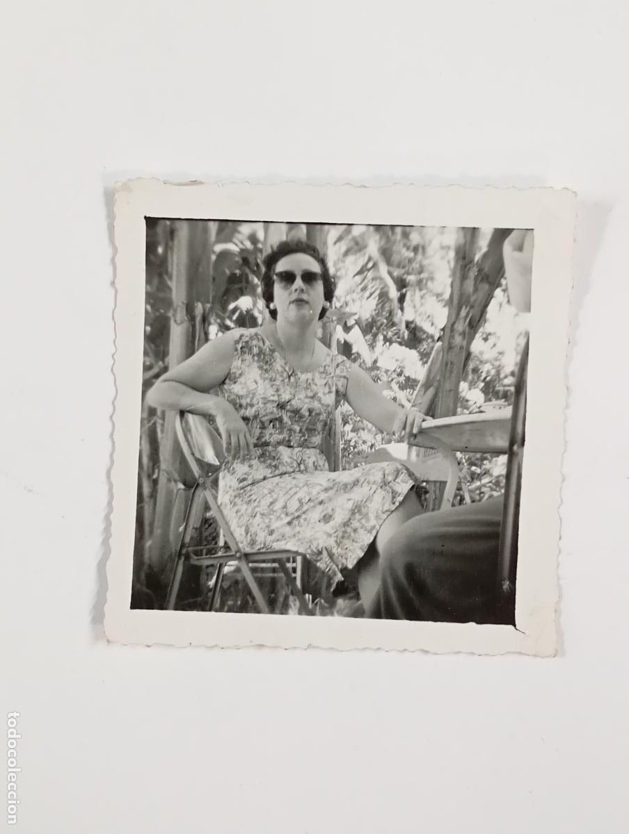 Fotograf&iacute;a antigua: ANTIGUA FOTOGRAF&Iacute;A MUJER GAFAS DE SOL TDKP26Z2