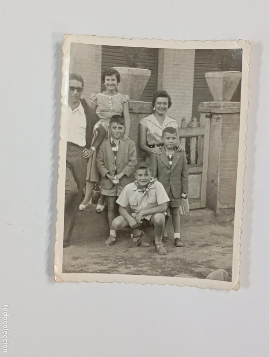 Fotograf&iacute;a antigua: ANTIGUA FOTOGRAF&Iacute;A FAMILIA POSANDO. TDKP26Z2