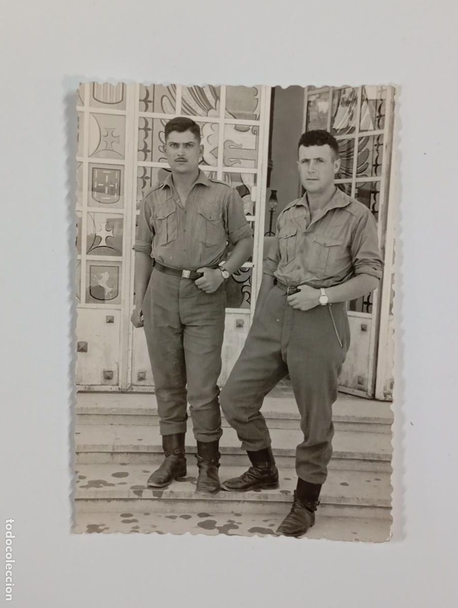 Fotografia antiga: ANTIGUA FOTOGRAF&Iacute;A MILITARES POSANDO. TDKP26Z2