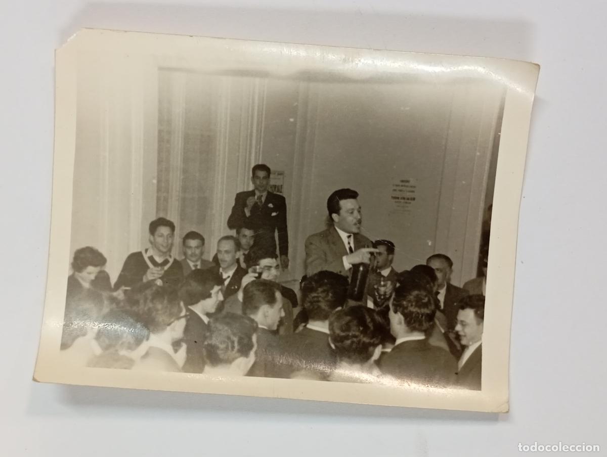 Fotograf&iacute;a antigua: ANTIGUA FOTOGRAF&Iacute;A GENTE CELEBRANDO EN BODA. TDKP26Z2