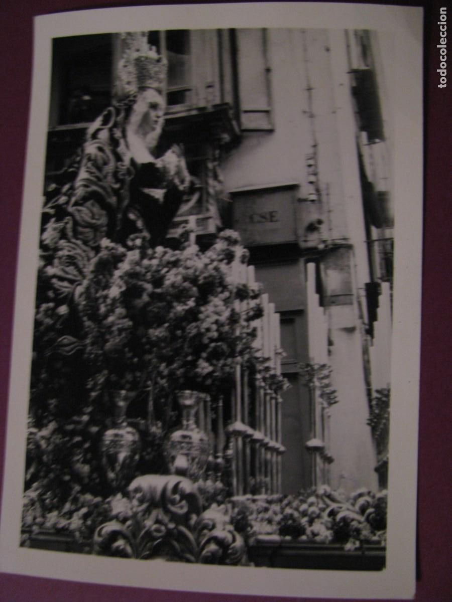 Fotograf&iacute;a antigua: FOTO DE SEMANA SANTA DE JAEN. A&Ntilde;OS 1970. 10,5X7,5 CM. SELLO OPTICA ELBA.