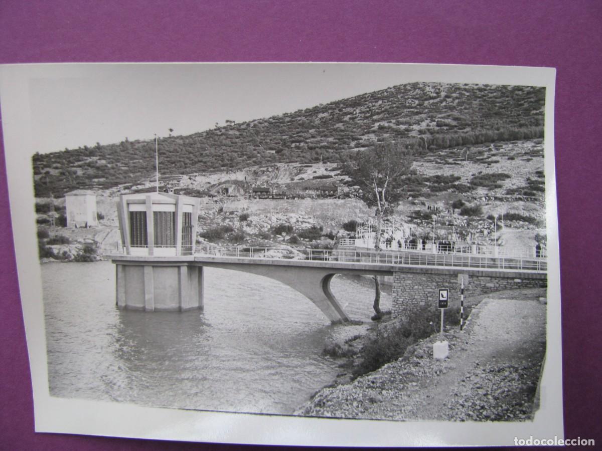 Antique Photography: FOTO DE JAEN. POZO ALCON. PANTANO DE LA BOLERA. 10,5X7,5 CM. ENERO 1969
