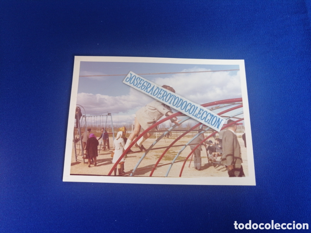 Fotograf&iacute;a antigua: NI&Ntilde;O MODELO JUGANDO EN EL PARQUE FOTOGRAF&Iacute;A ANTIGUA SIGLO PASADO