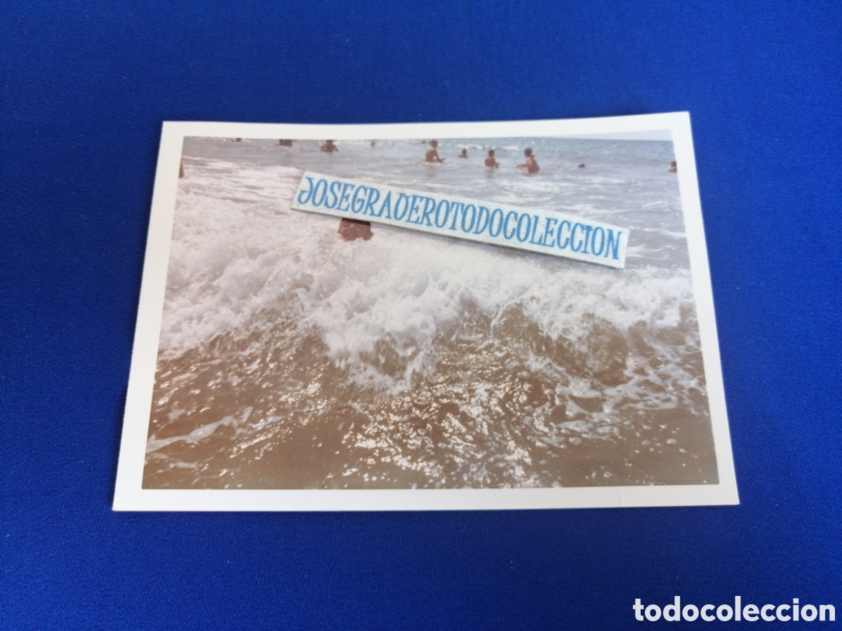 Fotografia antiga: PLAYA NI&Ntilde;O MODELO SALTANDO OLA DEL MAR FOTOGRAF&Iacute;A ANTIGUA SIGLO PASADO