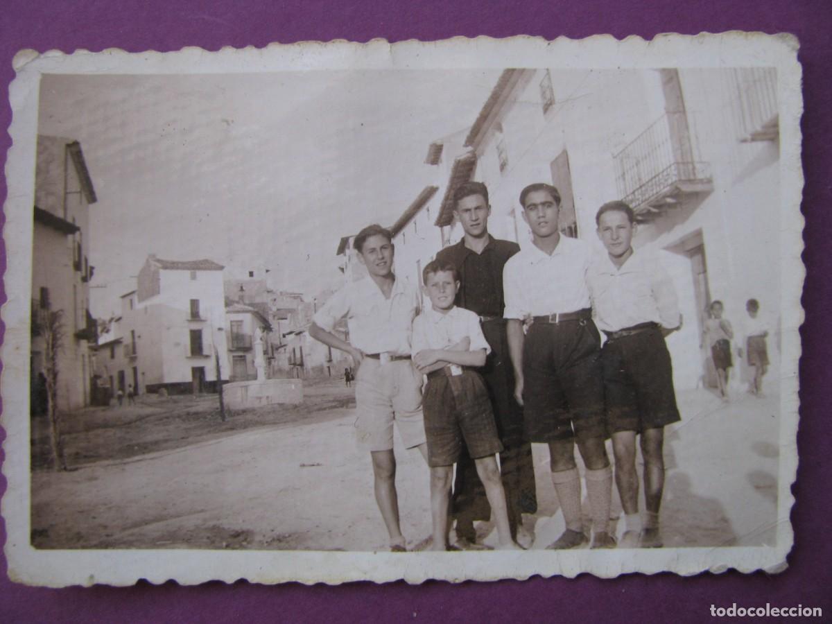 Fotograf&iacute;a antigua: FOTO SIN IDENTIFICAR EL LUGAR. A&Ntilde;O 1942. 8,5X6 CM