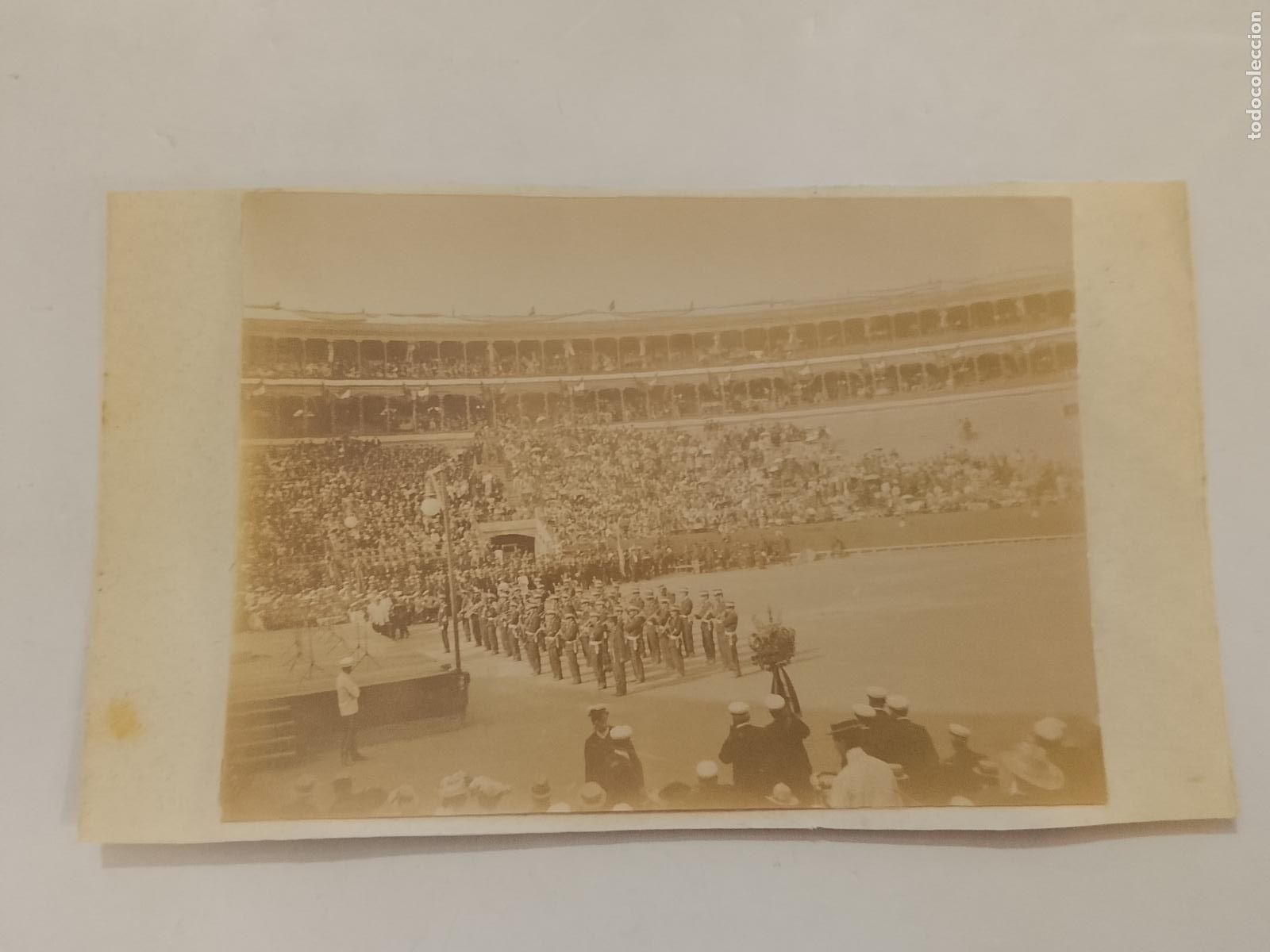 Fotograf&iacute;a antigua: PLAZA DE TOROS - DESFILE MILITAR - &iquest;&iquest; VALENCIA ?? - FOTOGRAFIA ANTIGUA -(115.736)