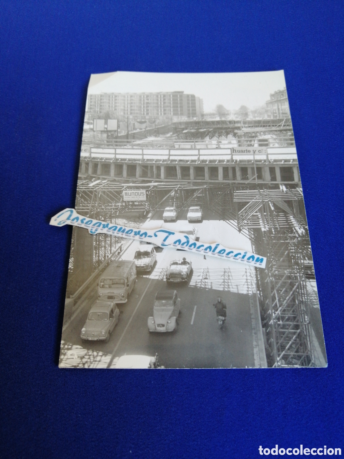 Fotograf&iacute;a antigua: COCHES CIRCULANDO - CITROEN 2CV - FOTOGRAF&Iacute;A ANTIGUA SIGLO PASADO