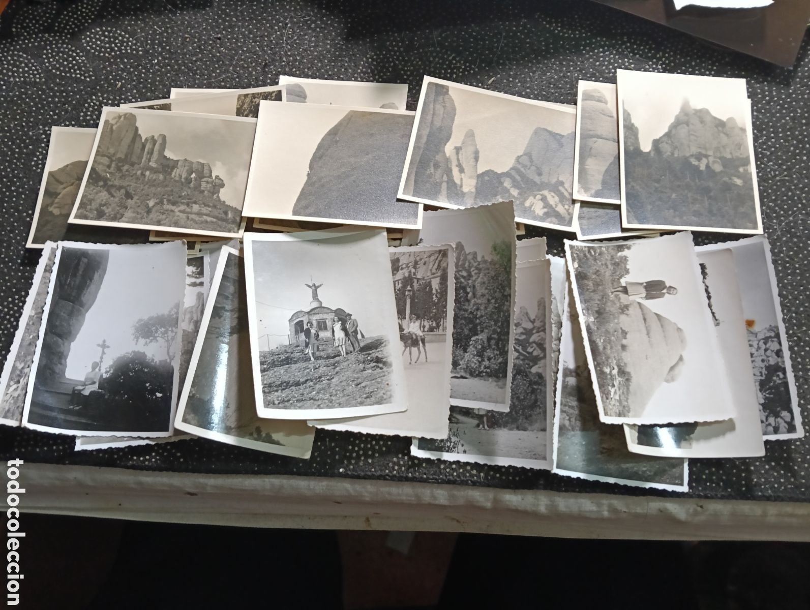 Fotograf&iacute;a antigua: Lote de 33 fotograf&iacute;as de Montserrat 1940-50 diferentes formatos