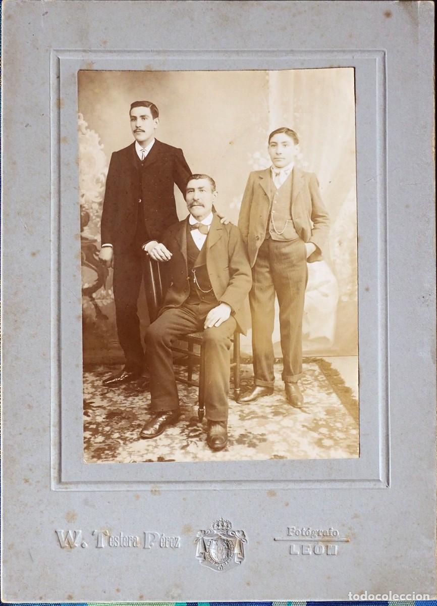 Fotograf&iacute;a antigua: ANTIGUA FOTOGRAF&Iacute;A DE FAMILIA: FOTOGRAFO: W.TESTERA P&Eacute;REZ. LE&Oacute;N