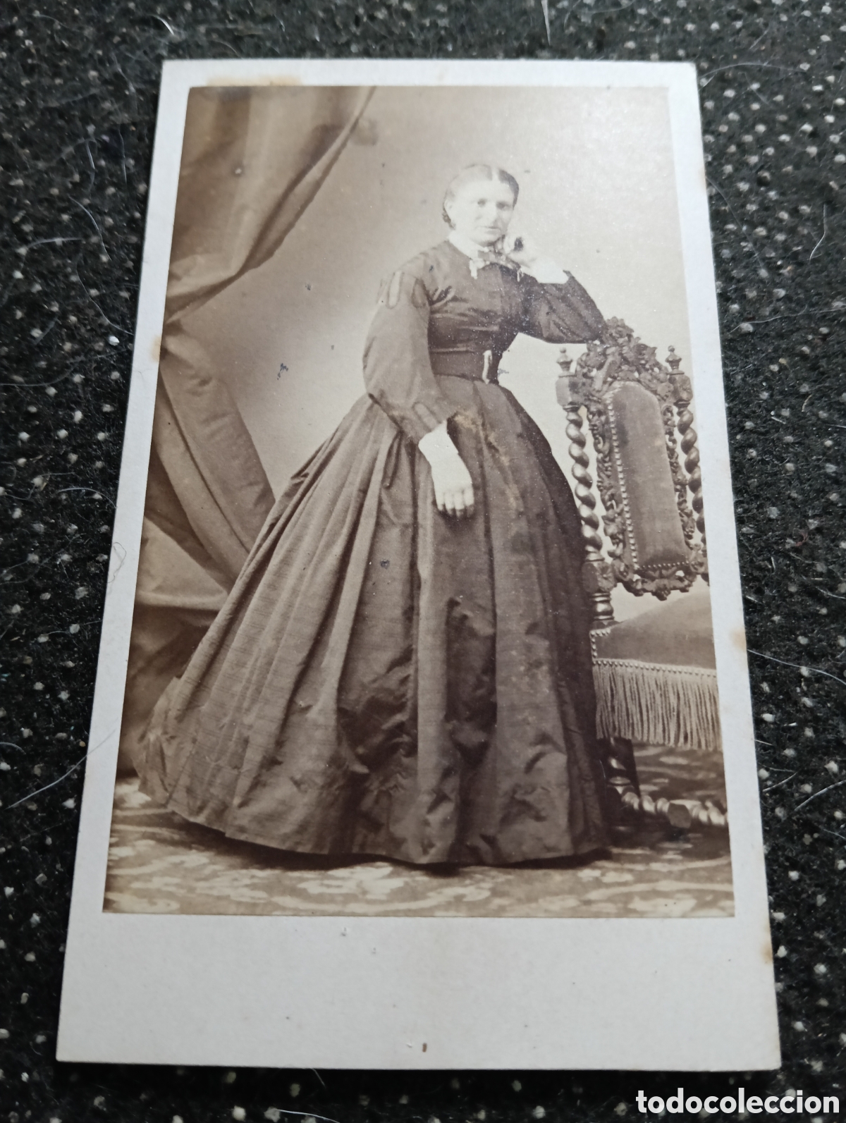 Fotograf&iacute;a antigua: 1890 - 1900 Fotograf&iacute;a de una Se&ntilde;ora posando para la ocasi&oacute;n, en cart&oacute;n mide 10 x 7 cm