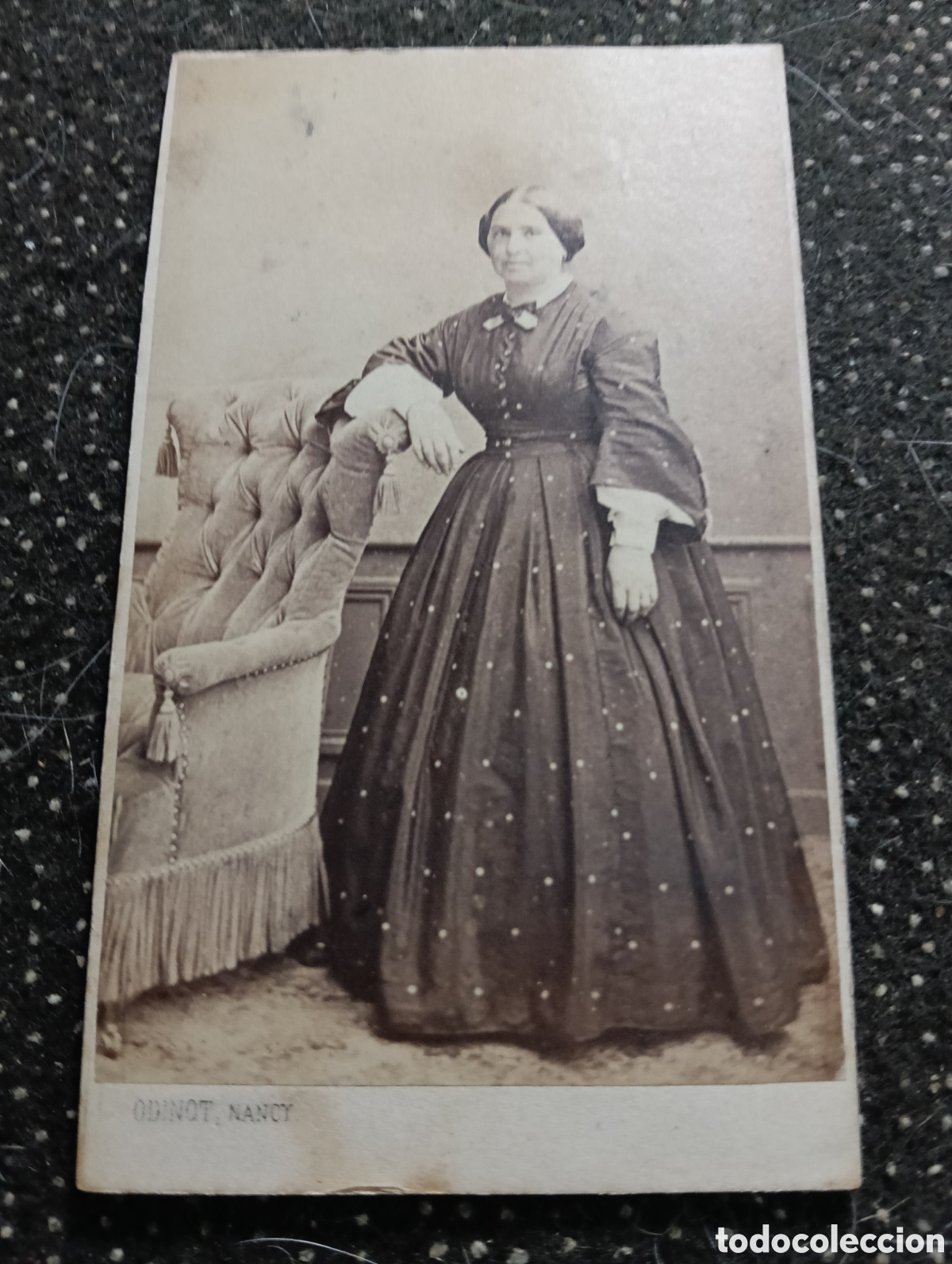 Fotograf&iacute;a antigua: 1890 - 1900 Fotograf&iacute;a de una Se&ntilde;ora posando para la ocasi&oacute;n, en cart&oacute;n mide 10 x 7 cm