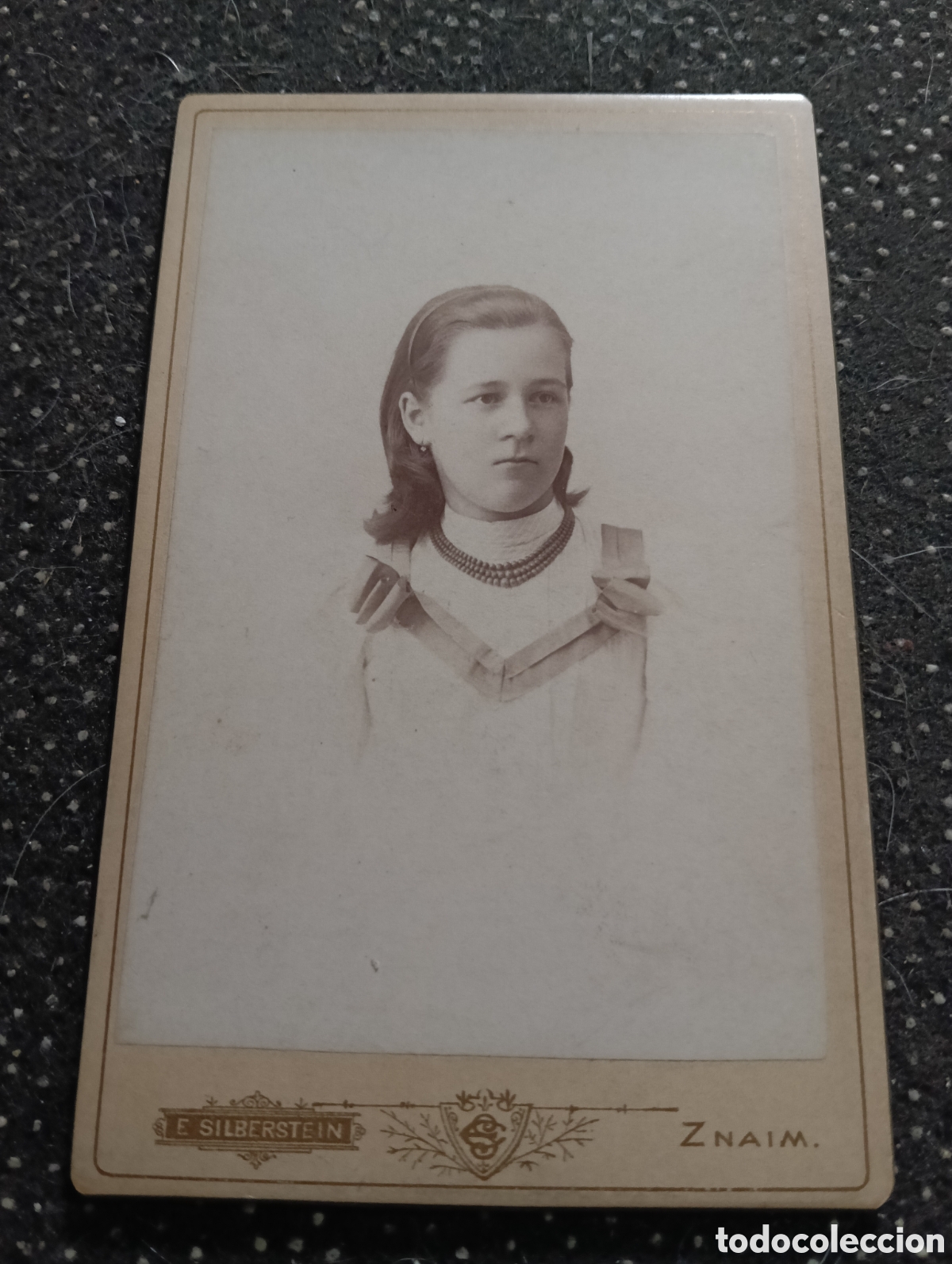 Fotograf&iacute;a antigua: 1890 - 1900 Fotograf&iacute;a de una Se&ntilde;ora posando para la ocasi&oacute;n, en cart&oacute;n mide 10 x 7 cm