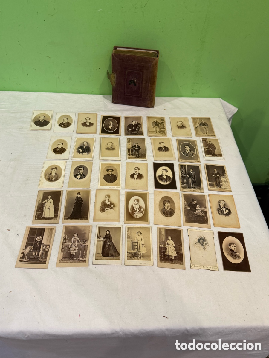 Fotograf&iacute;a antigua: Antiguo &aacute;lbum siglo XIX con 36 fotograf&iacute;as albumina