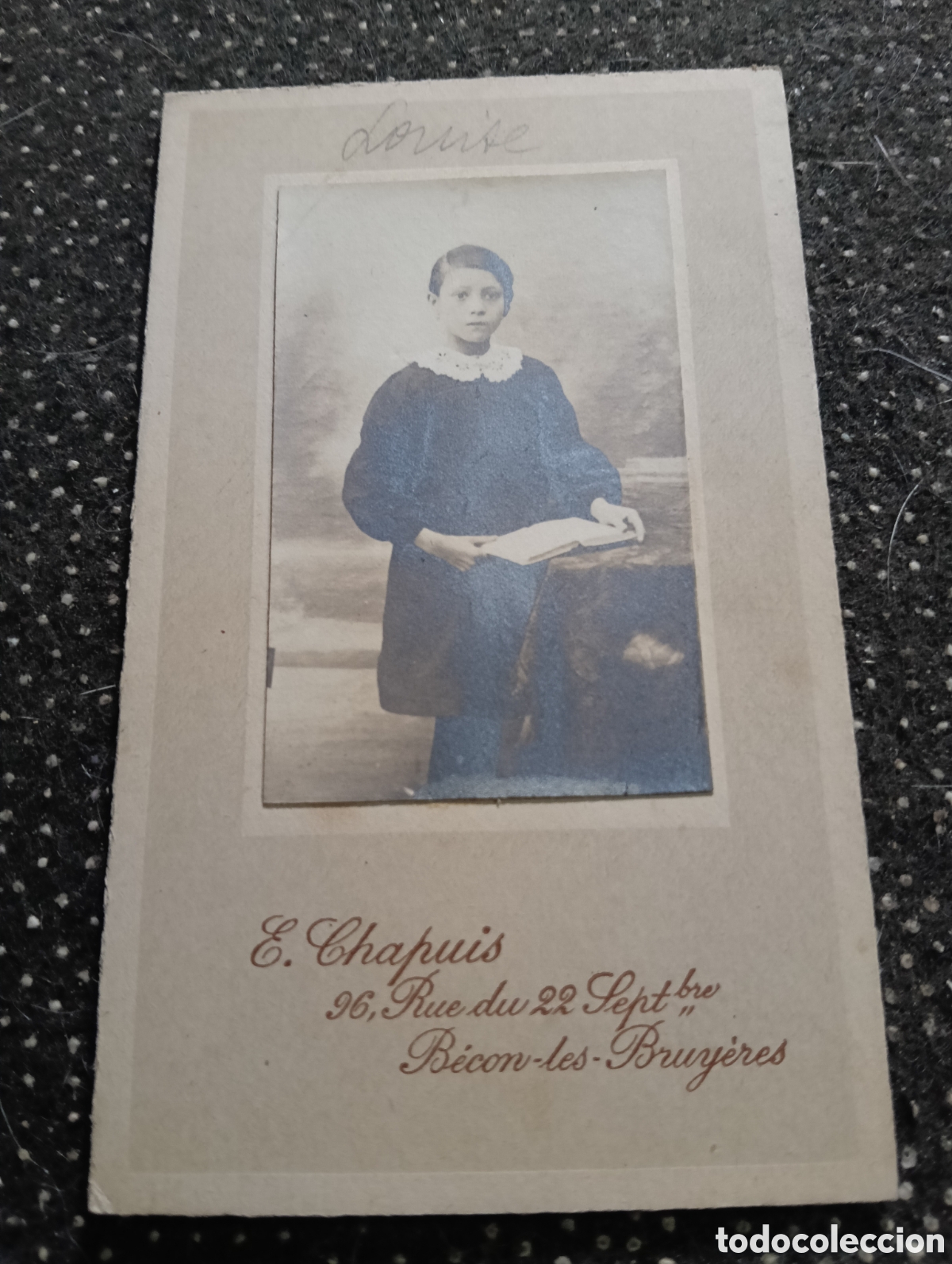 Fotograf&iacute;a antigua: 1880-1900 &Eacute;poca Victoriana Fotograf&iacute;a de una ni&ntilde;o en la primera comuni&oacute;n posando para la ocasi&oacute;n 10,