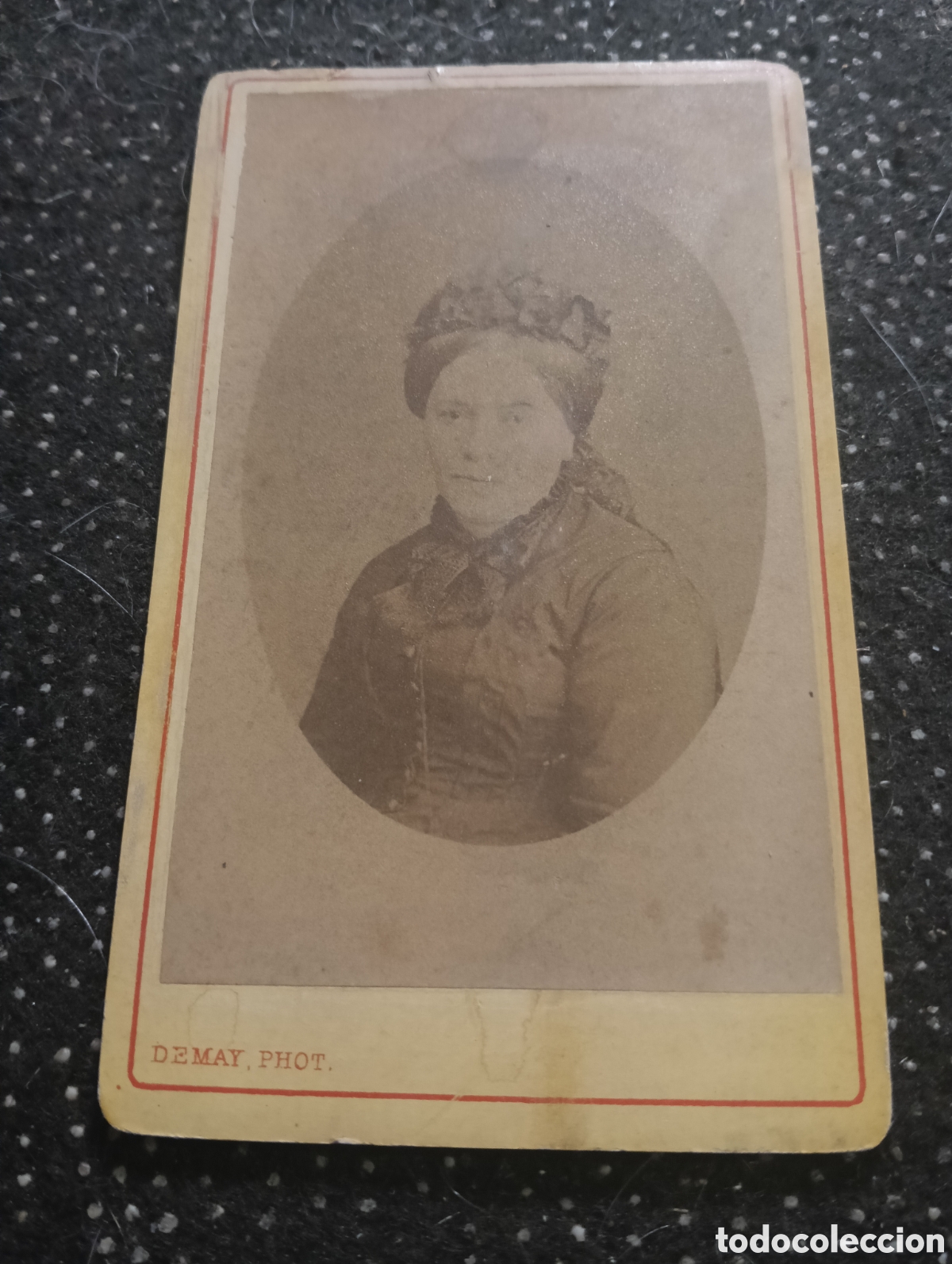 Fotograf&iacute;a antigua: 1865-1910 Fotograf&iacute;a Victoriana en cart&oacute;n de una se&ntilde;ora mide 11 x 6,5 aprox.