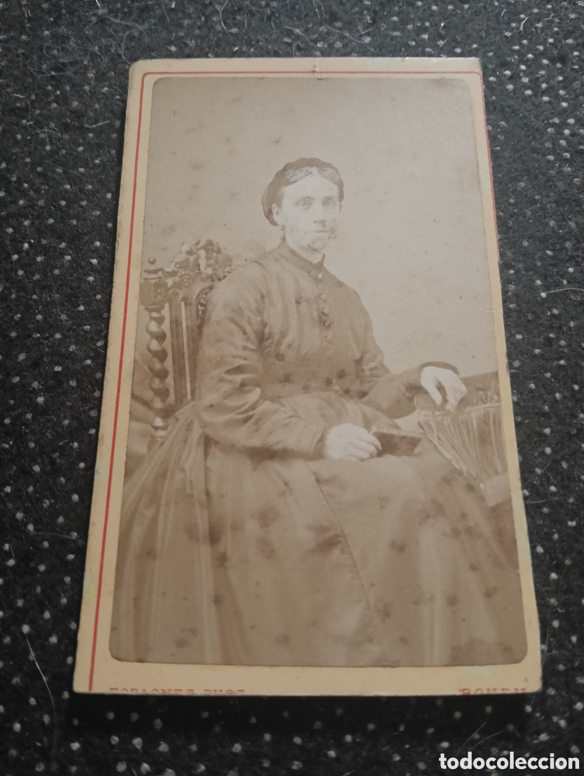 Fotograf&iacute;a antigua: 1865-1910 Fotograf&iacute;a Victoriana en cart&oacute;n de una se&ntilde;ora mide 11 x 6,5 aprox.