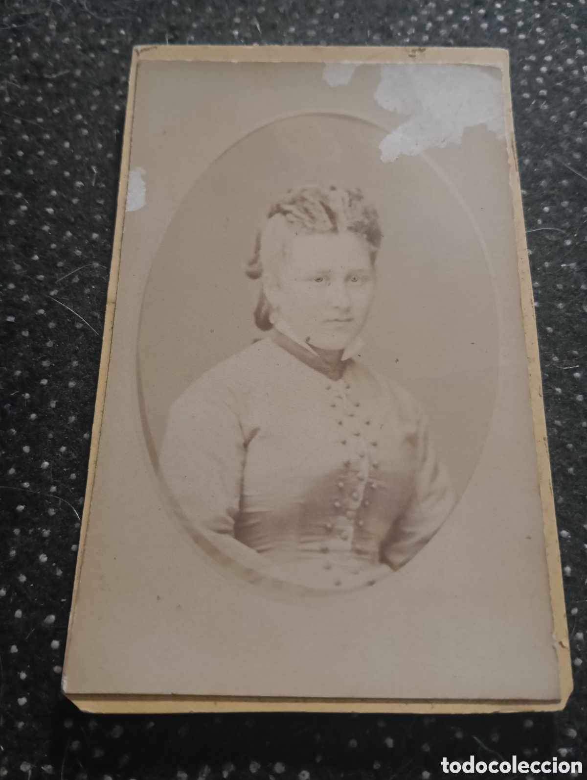 Fotograf&iacute;a antigua: 1865-1910 Fotograf&iacute;a Victoriana en cart&oacute;n de una se&ntilde;ora mide 11 x 6,5 aprox.