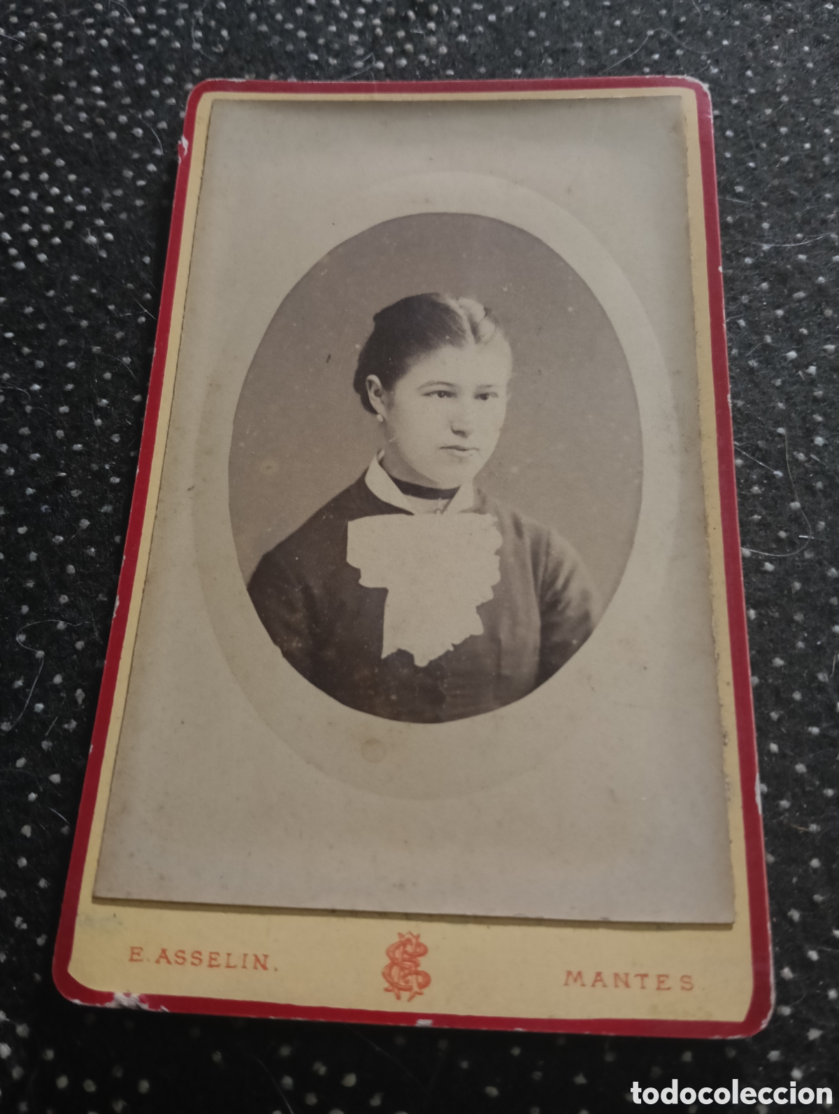 Fotograf&iacute;a antigua: 1865-1910 Fotograf&iacute;a Victoriana en cart&oacute;n de una se&ntilde;ora mide 11 x 6,5 aprox.