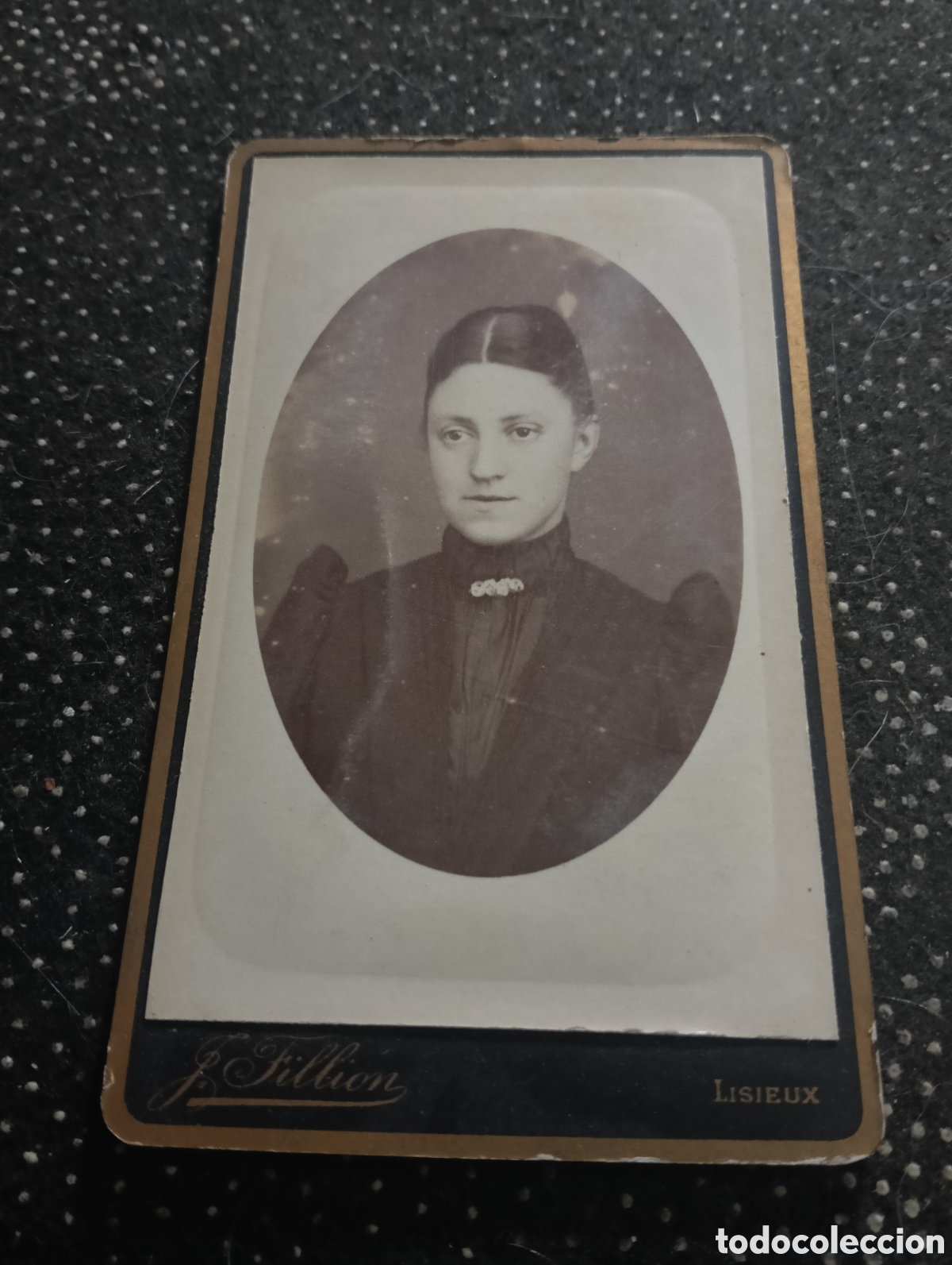 Fotograf&iacute;a antigua: 1865-1910 Fotograf&iacute;a Victoriana en cart&oacute;n de una se&ntilde;ora mide 11 x 6,5 aprox.