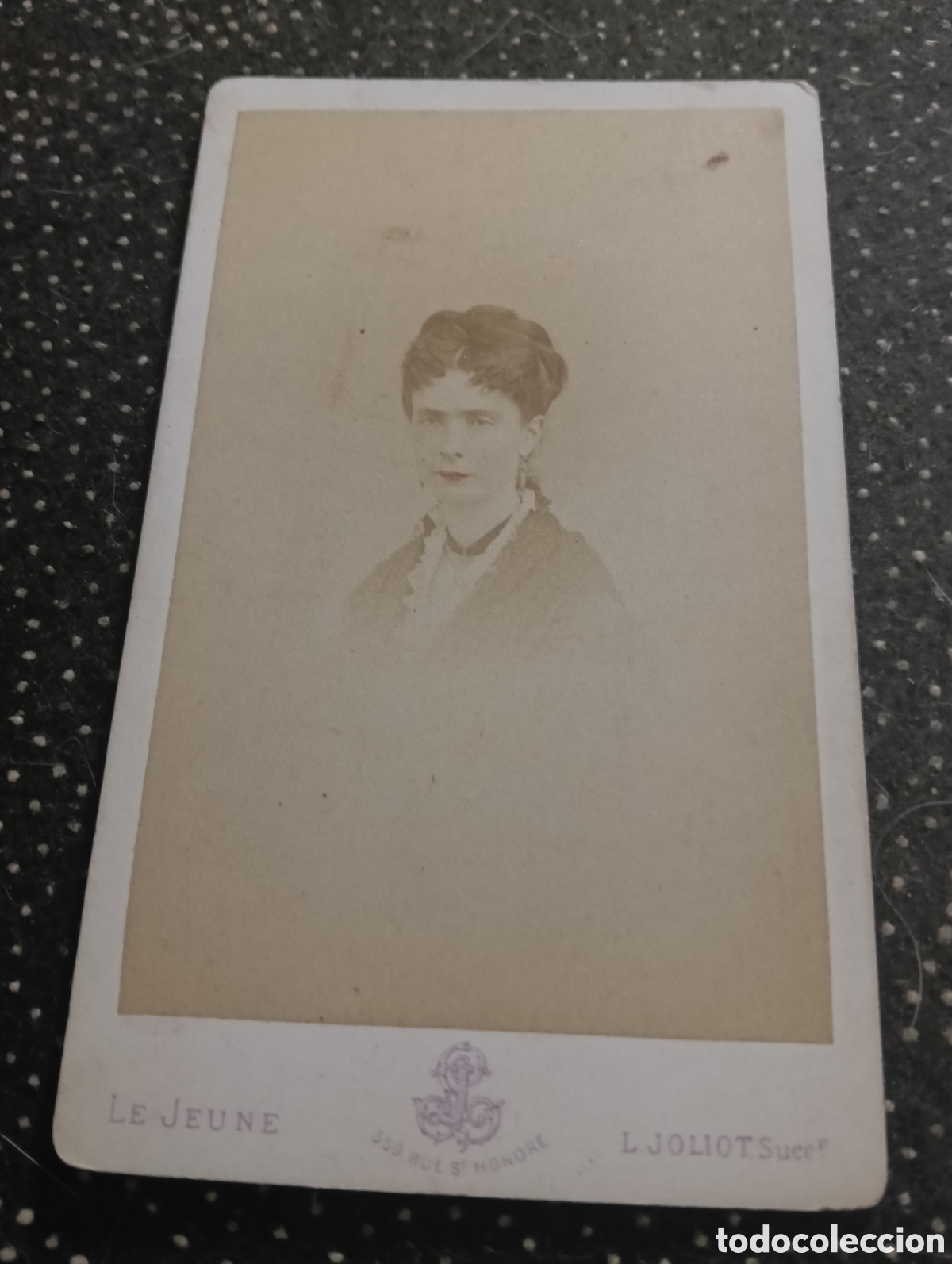 Fotograf&iacute;a antigua: 1865-1910 Fotograf&iacute;a Victoriana en cart&oacute;n de una se&ntilde;ora mide 11 x 6,5 aprox.