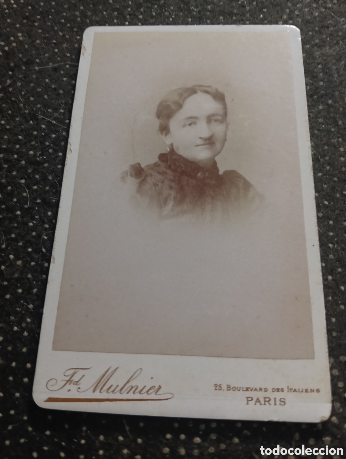 Fotograf&iacute;a antigua: 1865-1910 Fotograf&iacute;a Victoriana en cart&oacute;n de una se&ntilde;ora mide 11 x 6,5 aprox.