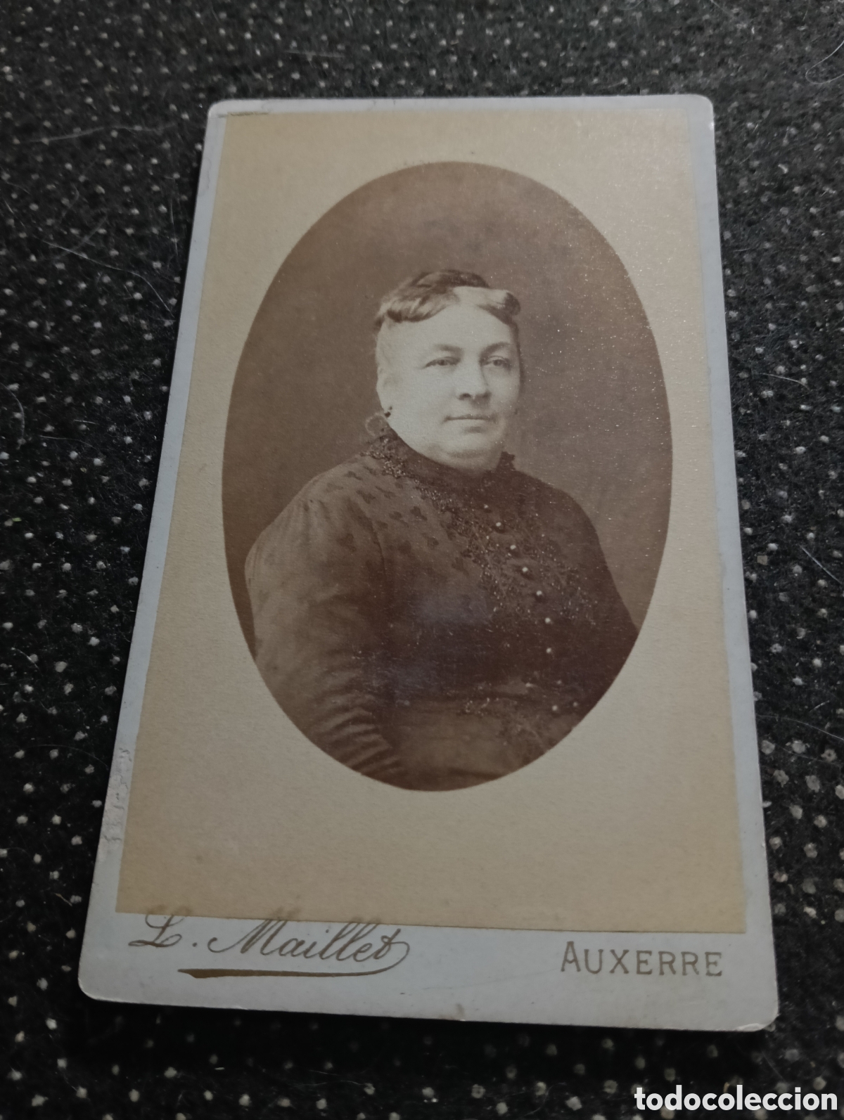 Fotograf&iacute;a antigua: 1865-1910 Fotograf&iacute;a Victoriana en cart&oacute;n de una se&ntilde;ora mide 11 x 6,5 aprox.