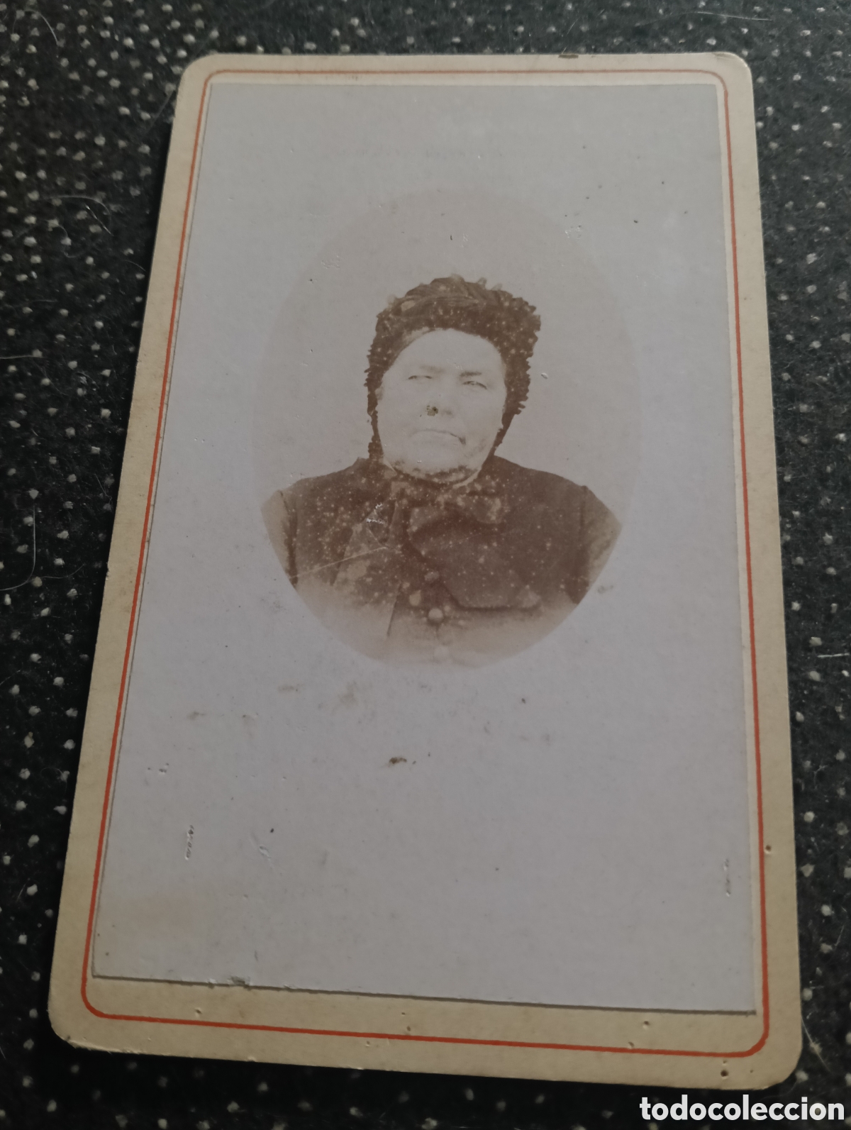 Fotograf&iacute;a antigua: 1865-1910 Fotograf&iacute;a Victoriana en cart&oacute;n de una se&ntilde;ora mide 11 x 6,5 aprox.