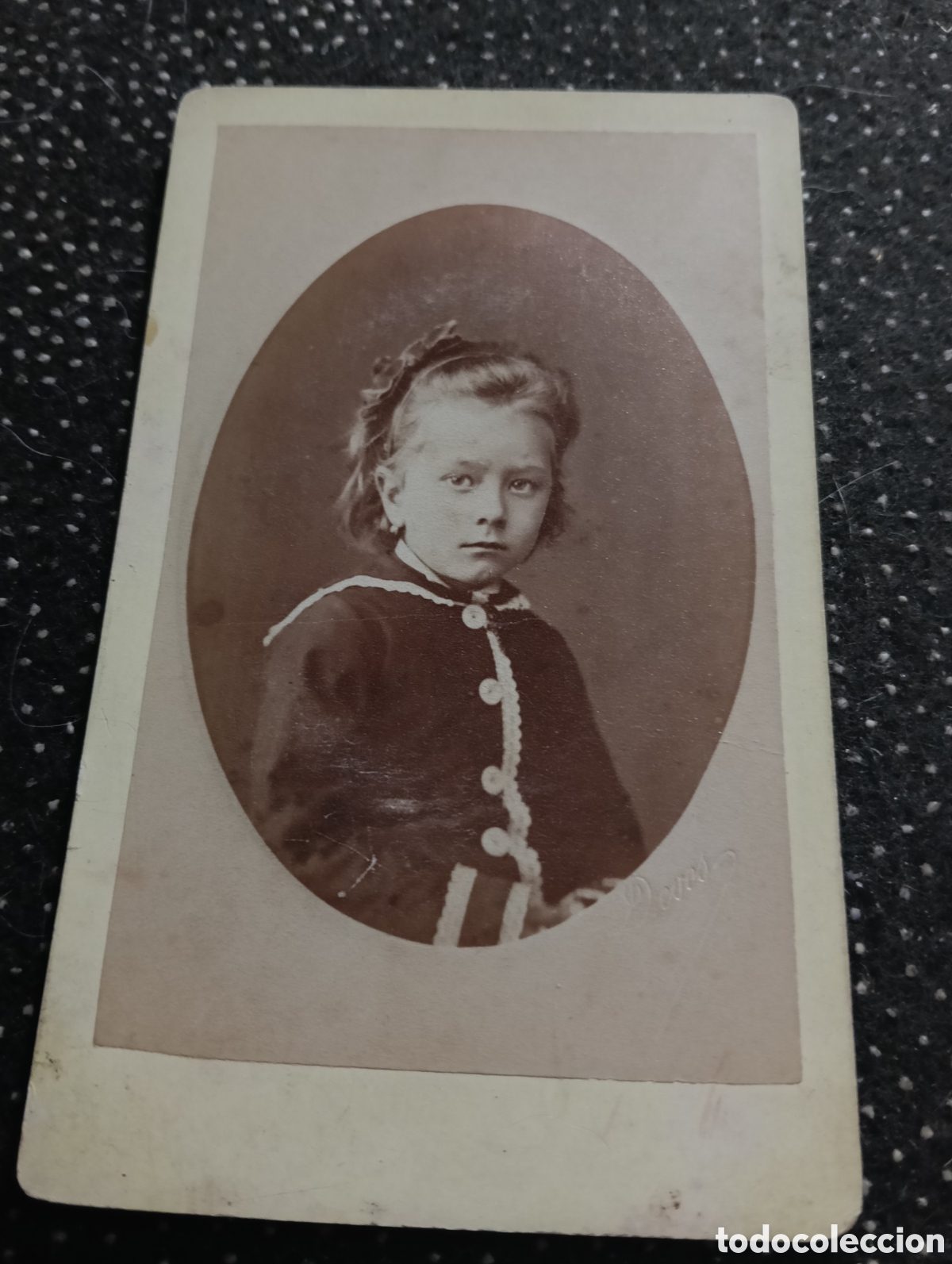 Fotograf&iacute;a antigua: 1865-1910 Fotograf&iacute;a Victoriana en cart&oacute;n de una se&ntilde;ora mide 11 x 6,5 aprox.
